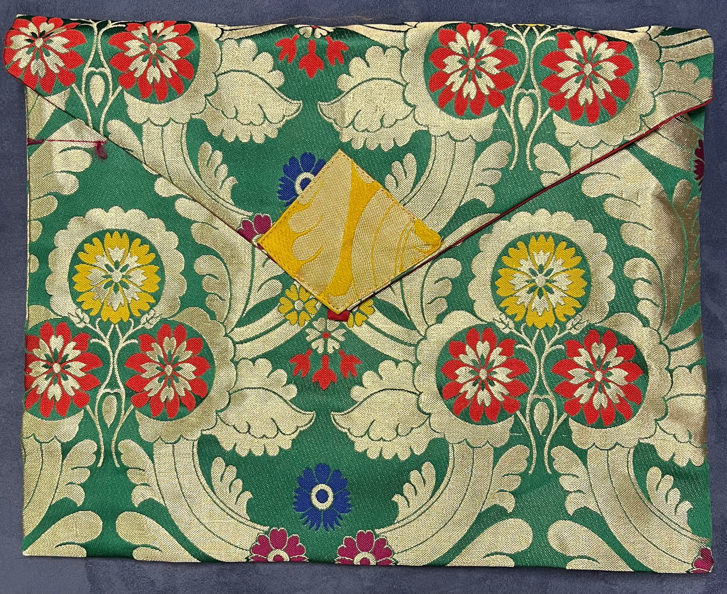 PACHA/BOOK COVER LARGE