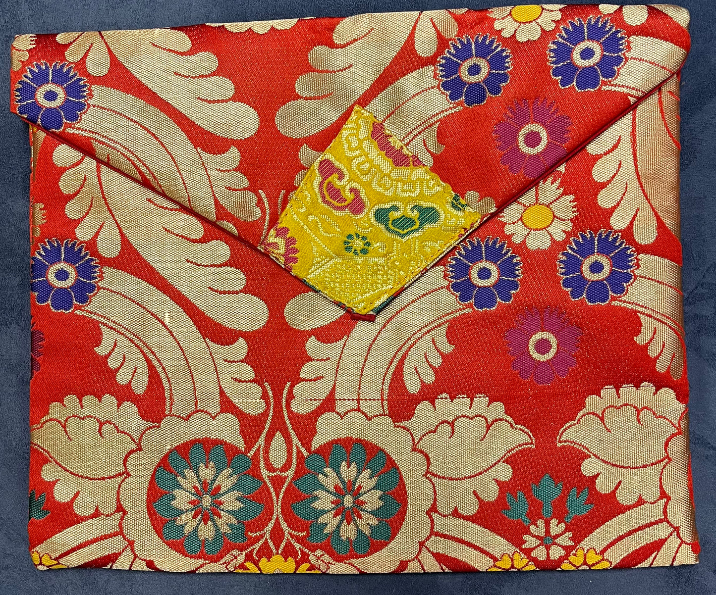 PACHA/BOOK COVER LARGE
