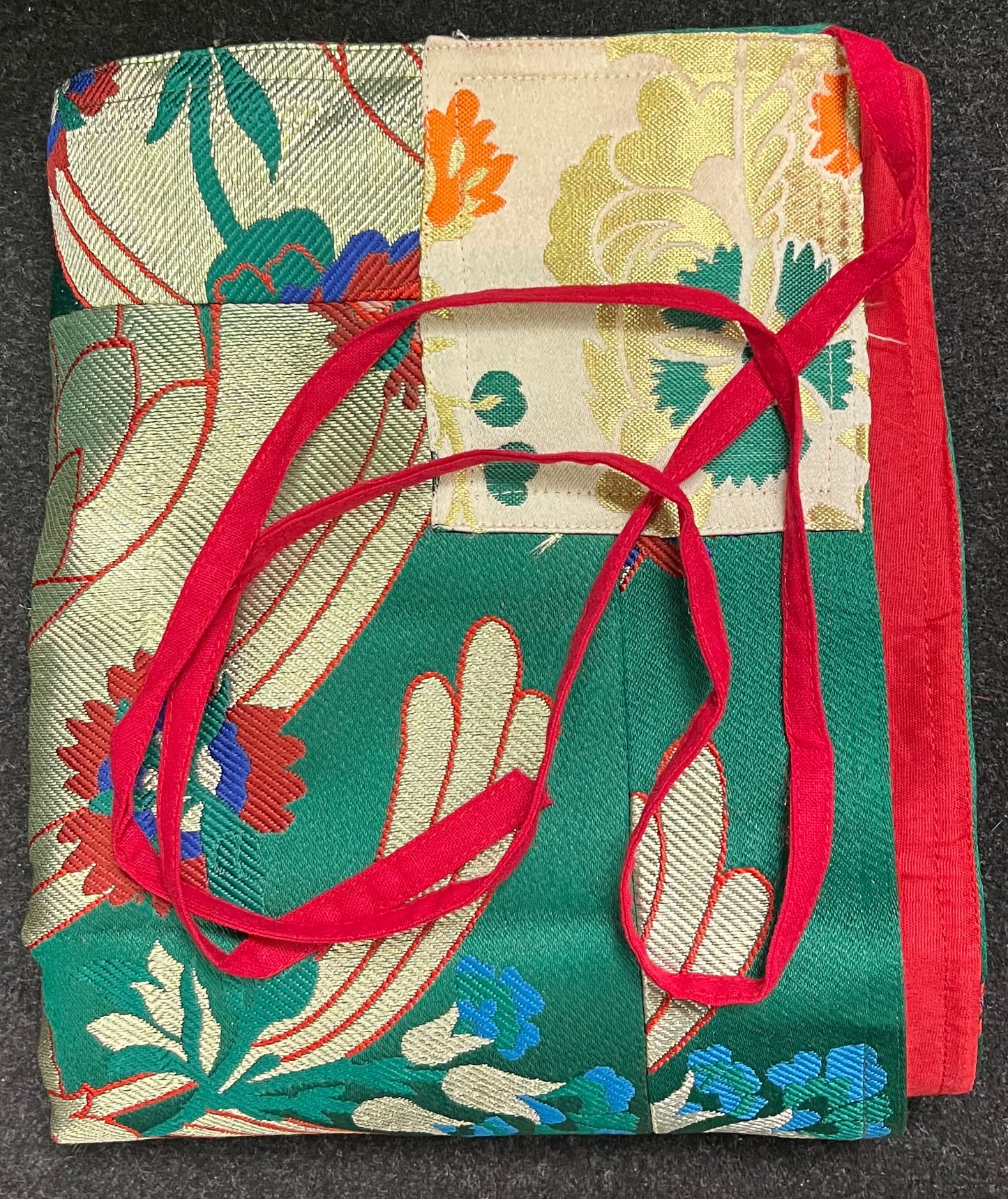 SILK BROCADE MANDALA COVER