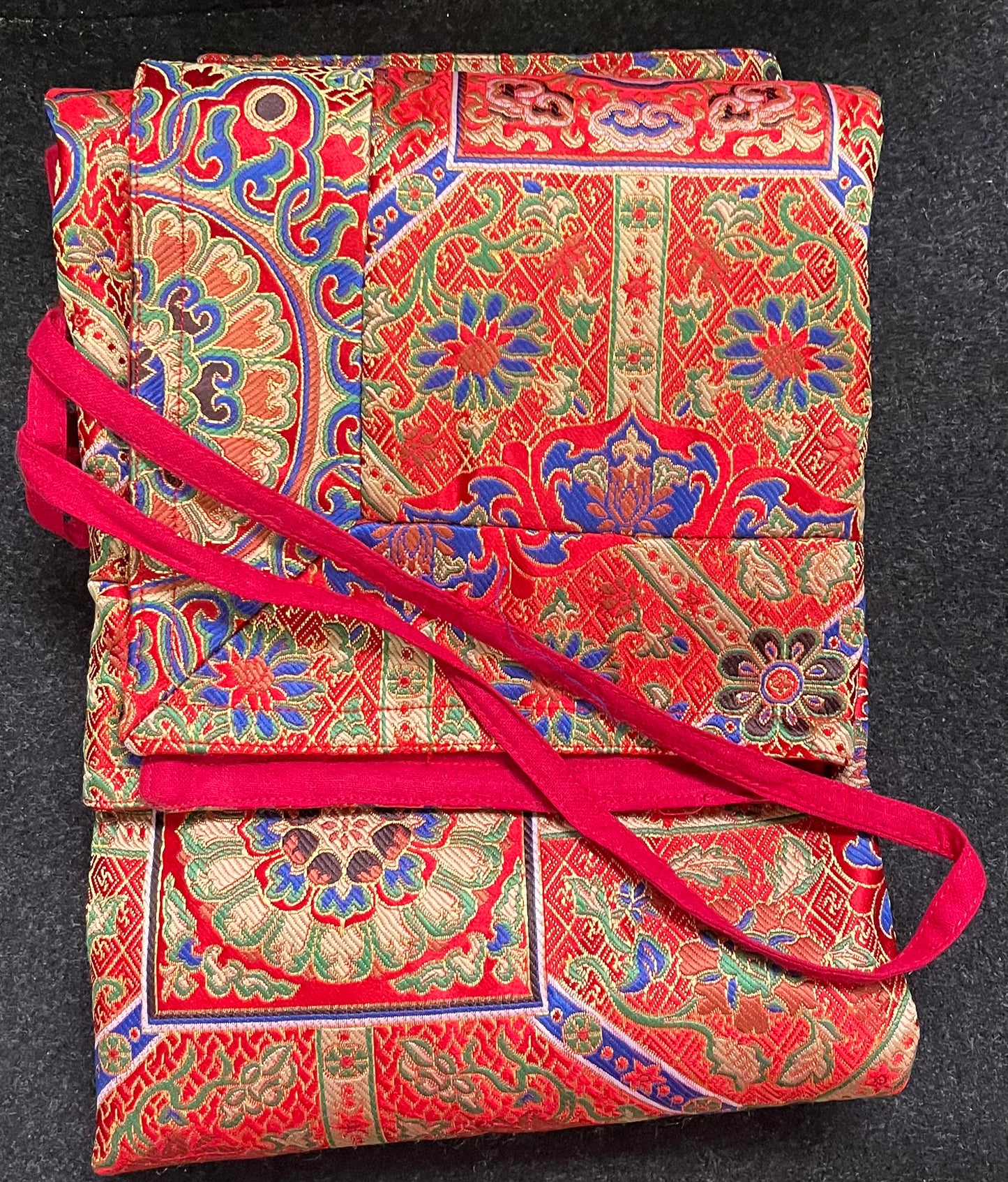 SILK BROCADE MANDALA COVER