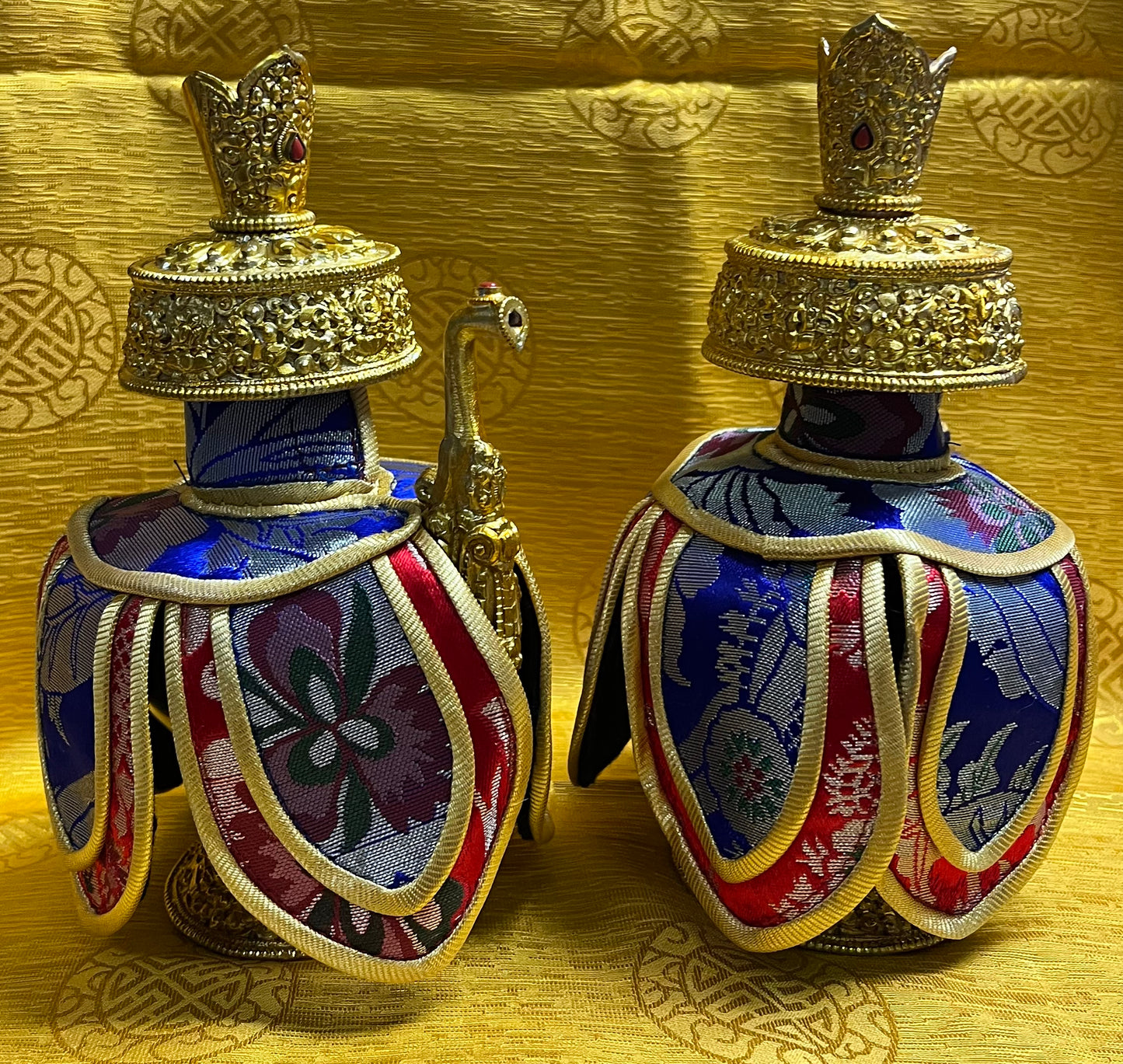 BHUMPA SET WITH AND WITHOUT SPOUT