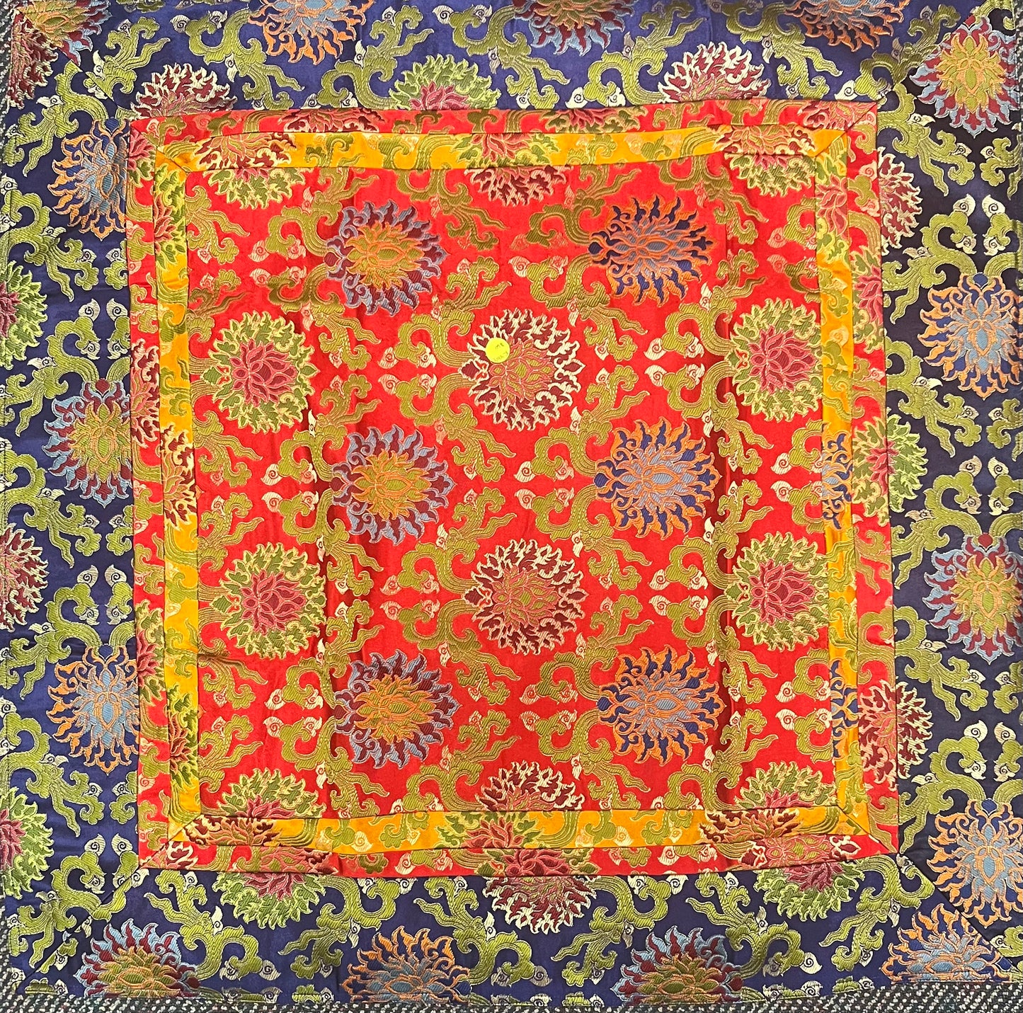 SILK TABLE CLOTH 32X32
