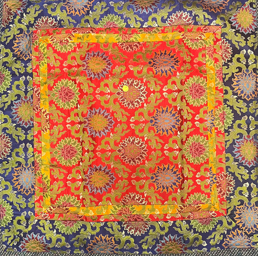 SILK TABLE CLOTH 32X32