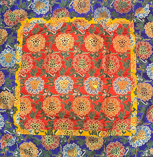 Brocade Table Cloth 36"x36"