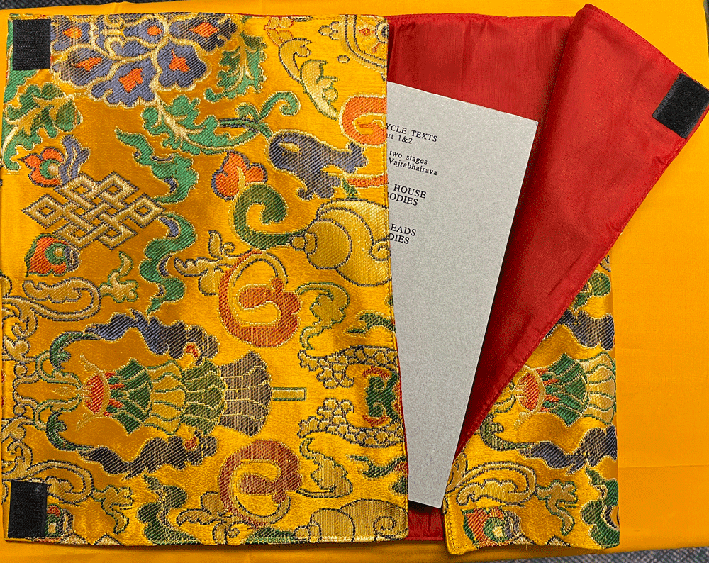 PACHA/BOOK COVER LARGE GOLD WITH 8 AUSPICIOUS